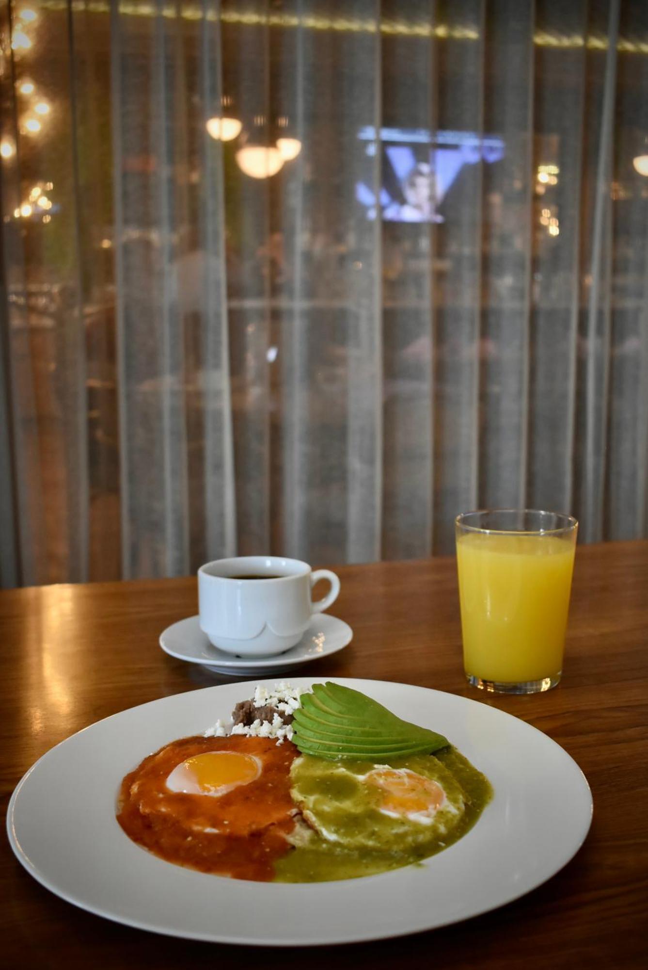 Отель Aloft Queretaro El Salitre Экстерьер фото
